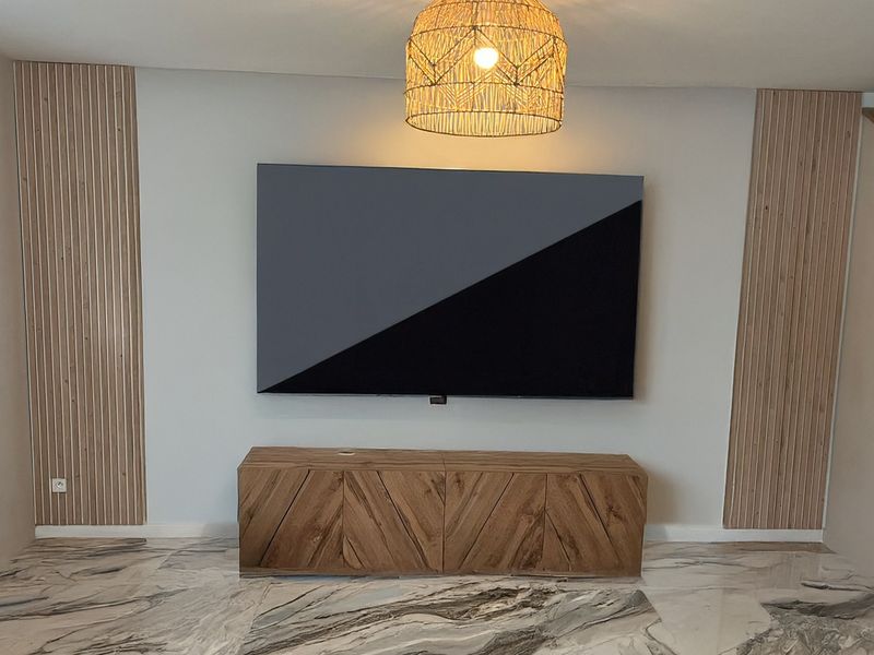 Fixation TV, meuble TV et pose de claustra